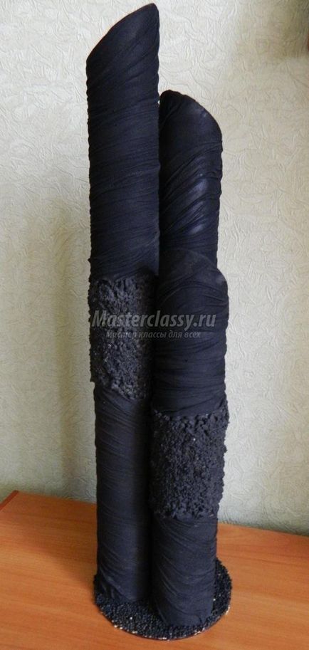 Vas al conductei (negru vopsea acrilică) conducta de apă Vase