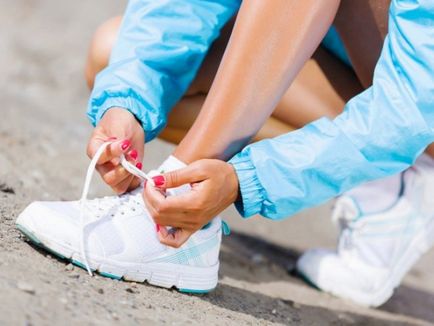 Alegerea dreptul de funcționare pantofi, pantofi de moda (dreapta) Alegerea dreptul de funcționare pantofi, pantofi de moda