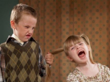 Problema psihologiei de familie ce misbehave copii (plumb) Problema psihologiei de familie de ce copiii se comportă prost