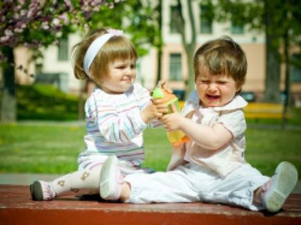 Problema psihologiei familiei de ce copiii se comportă prost (copil se comportă necorespunzător) Problema psihologiei de familie de ce copiii se comportă prost