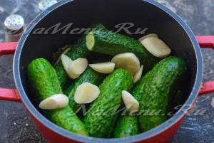 castraveți crocantă sărate, mai puțin de o zi - mai delicios decât pachetul (castraveți) castraveți sărați crocante, mai puțin de o zi - mai delicioase decât pachetul