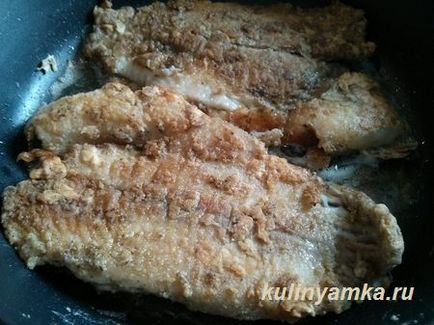 Prăjită Pangasius (Pangasius) Wonton fript