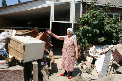 Un an în urmă (3801 0488 9691) an în urmă