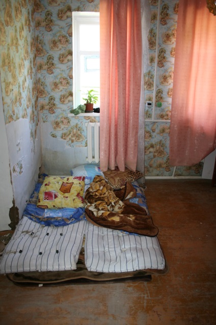 Un an în urmă (4276 3801 0488 9691) an în urmă