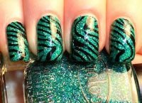 Emerald manichiură (smarald) Emerald manichiură