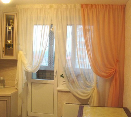 Perdele la bucătărie cu un balcon, ferestre fotografie 2017 perdele si tul, de design, combinate cu o ieșire gata (2017) Perdele la bucatarie cu o fotografie ferestre, perdele și voaluri, design balcon 2017 combinat cu o ieșire gata
