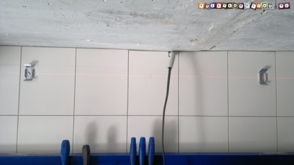 Instalarea lămpi fluorescente (conector) Instalarea lampă fluorescentă