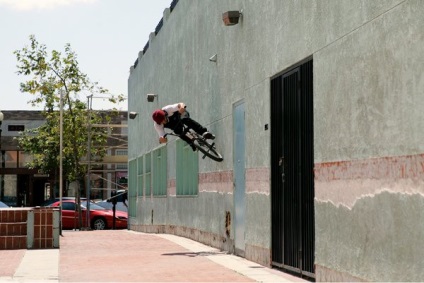 44 Fotografii trucuri bmx-calareti »Blog pozitive (Fotografii) 44 Fotografii trucuri bmx-riderii „blog-ul pozitiv