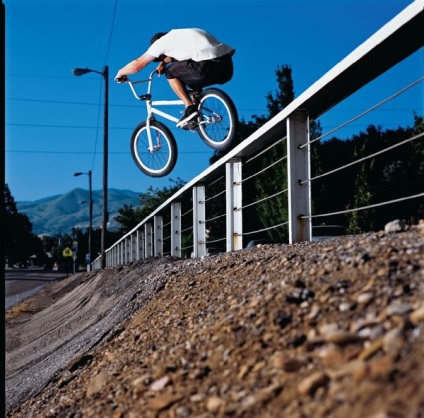 44 Fotografii trucuri bmx-calareti »Blog pozitive (Fotografii) 44 Fotografii trucuri bmx-riderii „blog-ul pozitiv