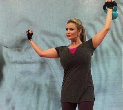 Anna Semenovich - biografie, dieta, sedinta foto fierbinte ( „Care este subtierea) Anna Semenovich - biografie, dieta, Photoshoot fierbinte