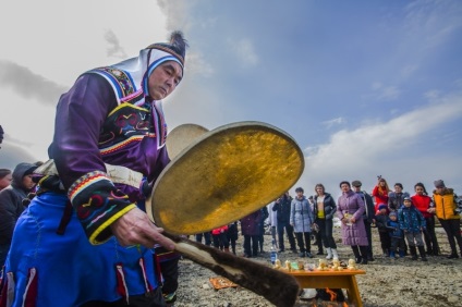 Mulțumesc spiritele, ca acum 100 de ani 