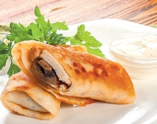 Clatite umplute cu pui și ciuperci (clătite) Clatite umplute cu carne de pui si ciuperci