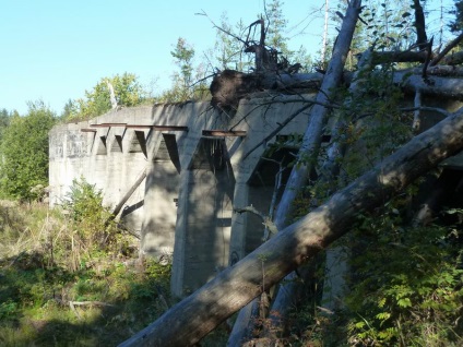Fort Ino și Golful Finlandei, portul Fort Ino (traseu de drumeții) (traseu de drumeții) Fort Ino și Golful Finlandei port Fort Ino (traseu de mers pe jos)