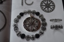 Magazin online de Thomas Sabo (brățări la Obsidian) Magazin online de Thomas Sabo