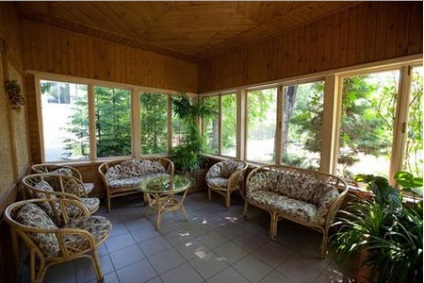 Cum de a decora veranda unei case de țară sau idei de design cabana fotografie