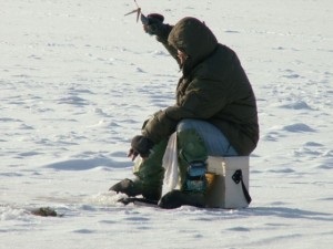 Cum să înființeze un cort pe gheață de pescuit de iarna 