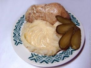 Pui inabusita in crema (condimente) Pui fiert în smântână