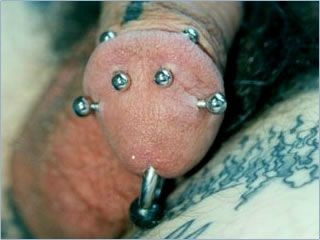 Masculin piercing intim (masculin) piercing intim Barbat