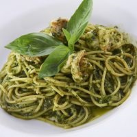 Paste cu sos pesto (sos) Paste cu sos pesto
