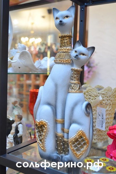Статуетка на котка - страхотен подарък сувенир на достъпна цена