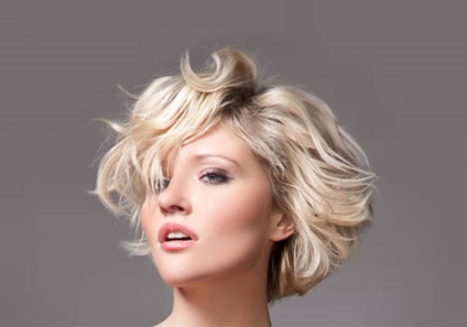 Graded tunsoare bob de ingrijire si styling (un bob gradat poate fi) Graded tunsoare bob de ingrijire si styling