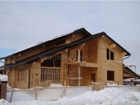 Constructie de case din lemn (casa permite) Construcție de case din lemn