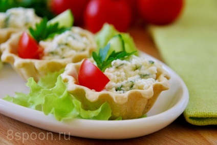 Tarte cu feta și roșii - 8 linguri (tarte) Tartlets cu brânză feta și roșii - 8 linguri