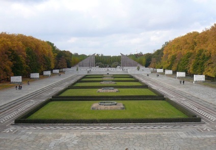 Treptow Park descriere, fotografii și video