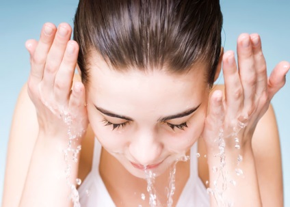 Tratamente faciale - Sfaturi simple pentru un rezultat perfect, coafuri si tunsori pentru femei, de îngrijire (feței) Îngrijire facială - Sfaturi simple pentru un rezultat perfect, coafuri si tunsori pentru femei, de îngrijire