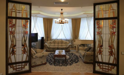 vitralii în interiorul carcasei (vitralii fotografie interior) Vitraliu în carcasa interioară