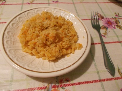 Orez prăjit (puteți adăuga turmeric) orez prăjit