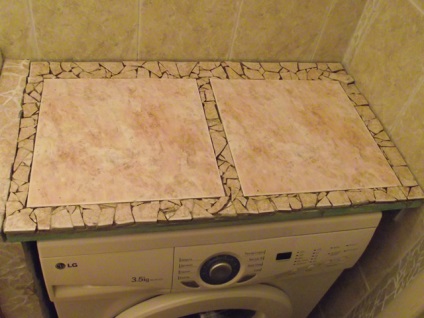 Countertop în baie cu mâinile lor