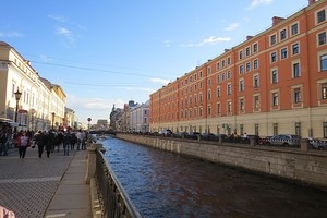 Plimbare pe Piața Palatului București, Palatul de Iarnă, Nevsky Prospect Street