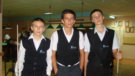 Більярд для дітей і підлітків - навчання грі в український більярд (дітей) Більярд для дітей і підлітків - навчання грі в український більярд