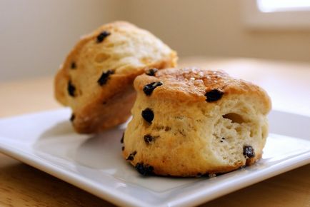Cream tea, або традиційне англійське чаювання (одна чайна ложка) Cream tea, або традиційне англійське чаювання