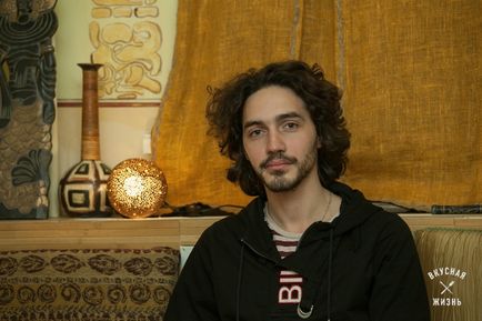 Директор клубу «мате» Амжад грейзени «мені, по суті, без різниці, як ви мене назвете - директор, (Амжад грейзени) Директор клубу «мате» Амжад грейзени «мені, по суті, без різниці, як ви мене назвете - директор,