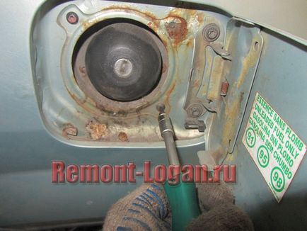 Як зняти бензобак своїми руками, ремонт рено логан (бензобак) Як зняти бензобак своїми руками, ремонт рено логан