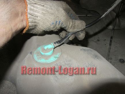 Як зняти бензобак своїми руками, ремонт рено логан (логан) Як зняти бензобак своїми руками, ремонт рено логан
