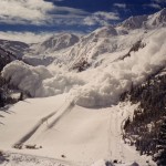 Лавина характеристика, освіту, небезпеки (фото) (відбувається обвал снігу) Лавина характеристика, освіту, небезпеки (фото)
