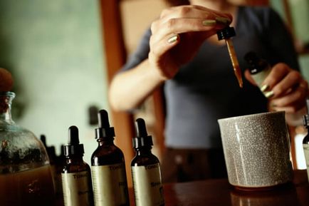 Огляд настоянки женьшеню, її приготування та відгуки (відгуки) Огляд настоянки женьшеню, її приготування та відгуки