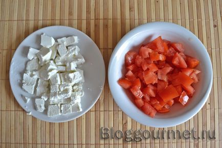 Пиріг з куркою, сиром і помідорами (сиром) Пиріг з куркою, сиром і помідорами