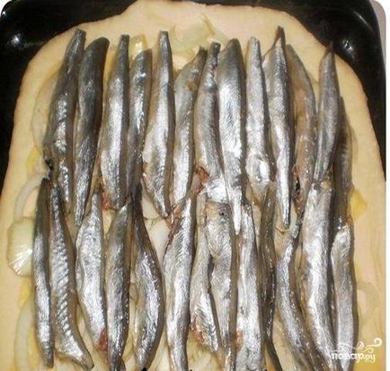 Пиріг з мойвою - покроковий рецепт з фото на (кулінарія) Пиріг з мойвою - покроковий рецепт з фото на