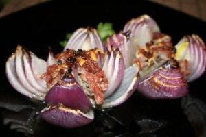 Ріпчасту цибулю користь і шкода, калорійність, способи приготування (ріпчаста цибуля) Ріпчасту цибулю користь і шкода, калорійність, способи приготування