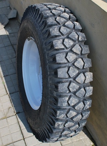 Български гуми за УАЗ - I-192, I-245 или F-201 фото маратонки и  сравняването им