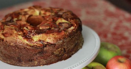 Шарлотка з яблуками в пароварці (яблуками) Шарлотка з яблуками в пароварці