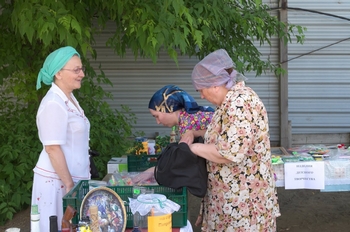 З миру не по нитці, або як ми влаштовували благодійний ярмарок (благодійну) З миру не по нитці, або як ми влаштовували благодійний ярмарок