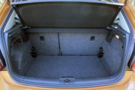 Volkswagen crosspolo 2 (2010-2016) ціна і характеристики, огляд та фотографії (Фольксвагена Крос Поло) Volkswagen crosspolo 2 (2010-2016) ціна і характеристики, огляд та фотографії