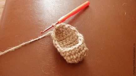 В'яжемо милі лапоточкі за 15 хвилин - ярмарок майстрів - ручна робота, handmade (дешево) В'яжемо милі лапоточкі за 15 хвилин - ярмарок майстрів - ручна робота, handmade