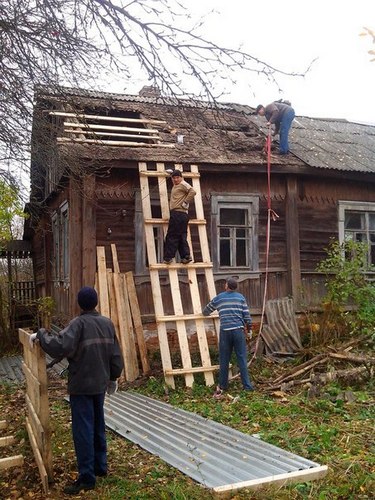 Алло, ми вас слухаємо »як працює гаряча лінія допомоги літнім