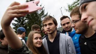 Без права на банківський рахунок як живуть засуджені за екстремізм - bbc російська служба (рахунок) Без права на банківський рахунок як живуть засуджені за екстремізм - bbc російська служба